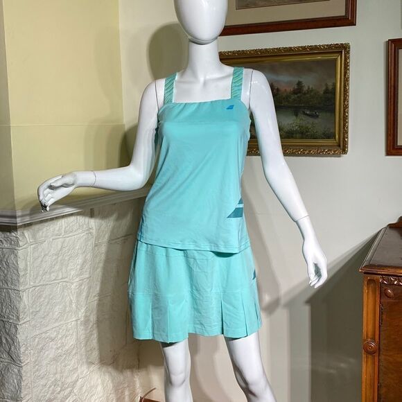 Babolat Core Lightweight Tennis Performance Pleated Skort & Matching Tank Top - Picture 2 of 16